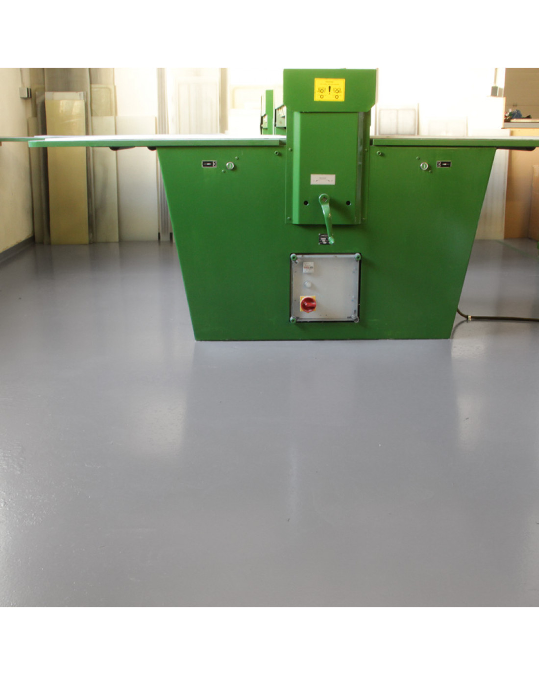 anti-slip-paint-non-slip-floor-paint-concrete-floor-paint